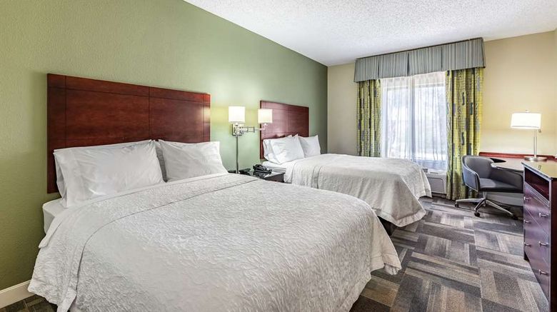 <b>Hampton Inn & Suites Orlando LBV South Room</b>. Images powered by <a href="https://iceportal.shijigroup.com/" title="IcePortal" target="_blank">IcePortal</a>.