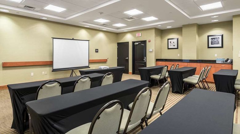 <b>Hampton Inn & Suites Orlando LBV South Meeting</b>. Images powered by <a href="https://iceportal.shijigroup.com/" title="IcePortal" target="_blank">IcePortal</a>.