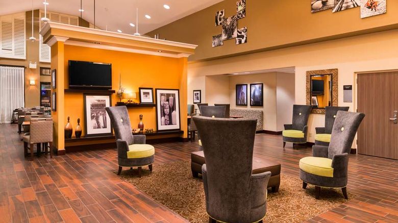 <b>Hampton Inn & Suites Orlando/E. UCF Area Lobby</b>. Images powered by <a href="https://iceportal.shijigroup.com/" title="IcePortal" target="_blank">IcePortal</a>.