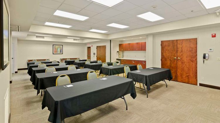 Hampton Inn Mount Dora Meeting