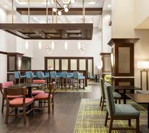 Hampton Inn & Suites, York South, PA Lobby