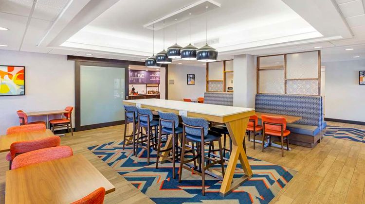 Hampton Inn Mebane Restaurant