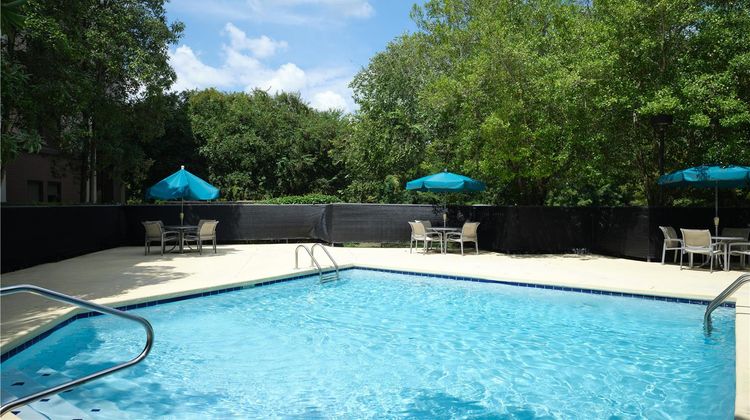 Hampton Inn Meridian Pool