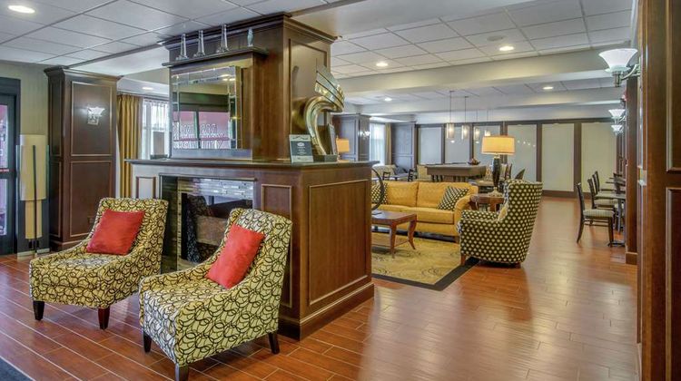 Hampton Inn Meadville Lobby