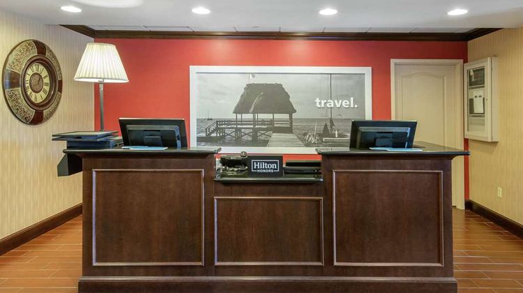 Hampton Inn Meadville Lobby