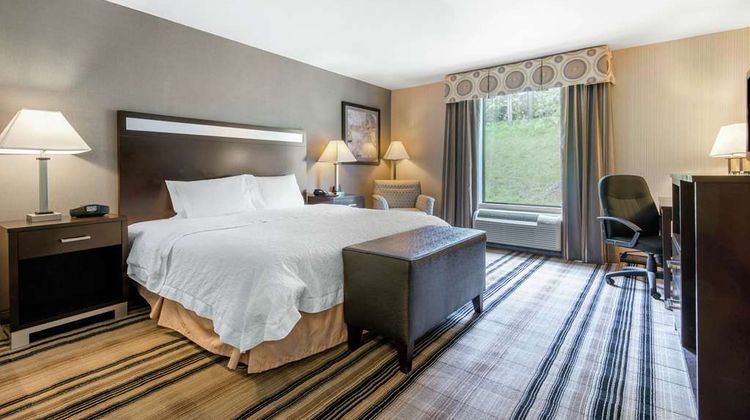 Hampton Inn Meadville Room
