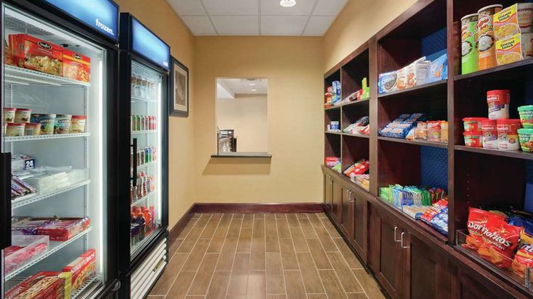 Hampton Inn & Suites Hotel Millington Room