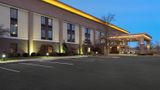 <b>Hampton Inn Marietta Exterior</b>. Images powered by <a href="https://iceportal.shijigroup.com/" title="IcePortal" target="_blank">IcePortal</a>.
