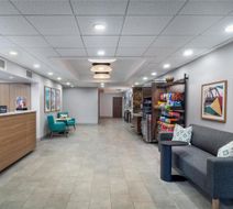 Hampton Inn Marietta Lobby