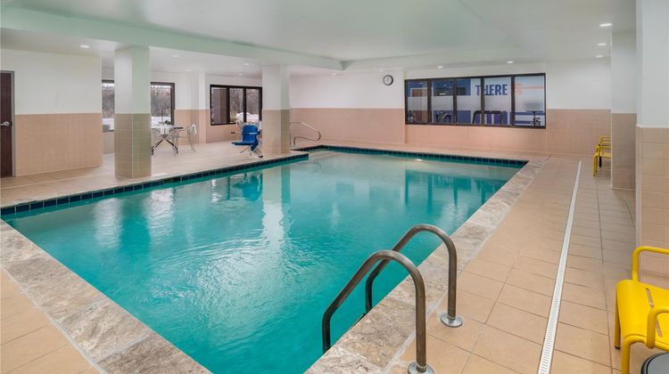 Hampton Inn Marietta Pool