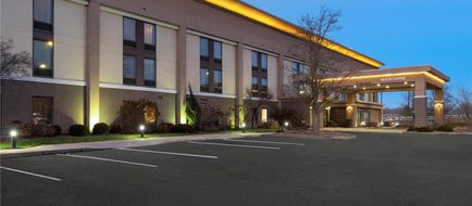 Hampton Inn Marietta Exterior