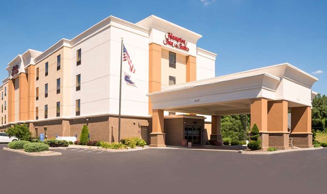 Hampton Inn & Suites Mansfield Exterior