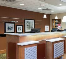 Hampton Inn & Suites Mansfield Lobby