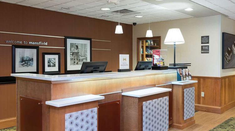 Hampton Inn & Suites Mansfield Lobby