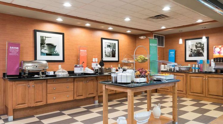 Hampton Inn & Suites Mansfield Restaurant