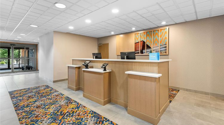 Hampton Inn & Suites Mansfield Lobby