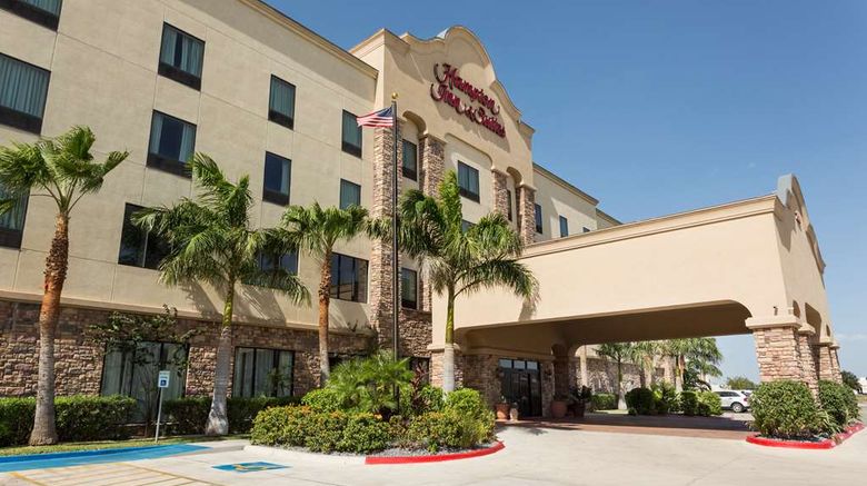 <b>Hampton Inn & Suites Mission Exterior</b>. Images powered by <a href="https://iceportal.shijigroup.com/" title="IcePortal" target="_blank">IcePortal</a>.
