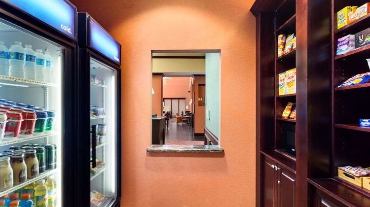 Hampton Inn & Suites Mission Restaurant
