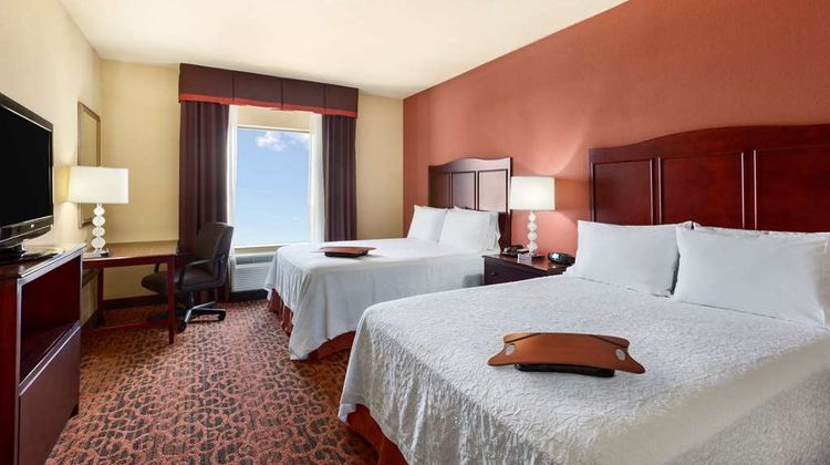 Hampton Inn & Suites Mission Room