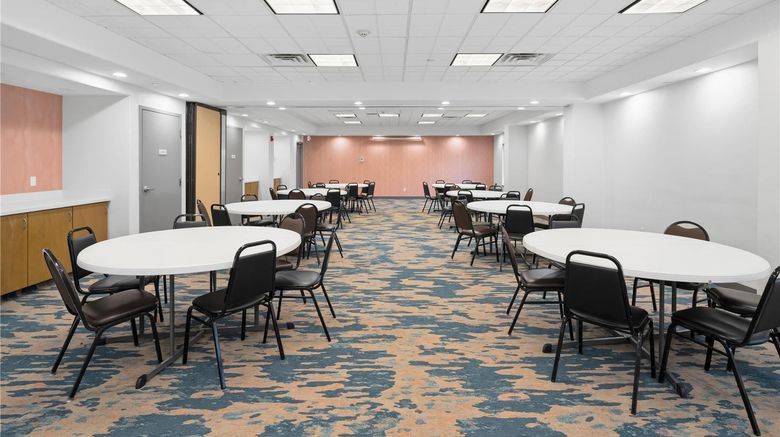 <b>Hampton Inn & Suites Pharr Meeting</b>. Images powered by <a href="https://iceportal.shijigroup.com/" title="IcePortal" target="_blank">IcePortal</a>.