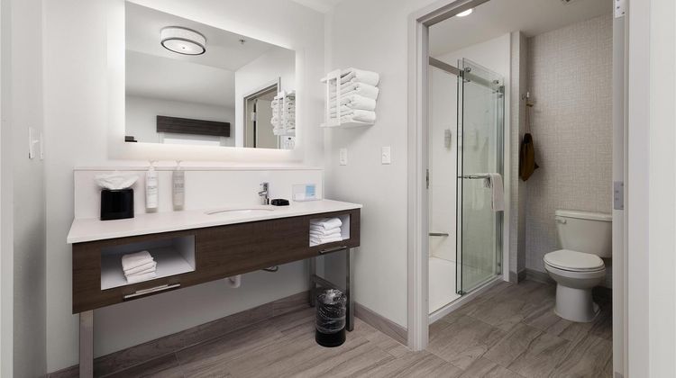 Hampton Inn & Suites McAllen Room