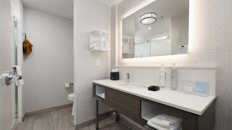 Hampton Inn & Suites McAllen Room