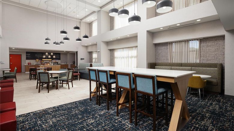 <b>Hampton Inn & Suites McAllen Lobby</b>. Images powered by <a href="https://iceportal.shijigroup.com/" title="IcePortal" target="_blank">IcePortal</a>.