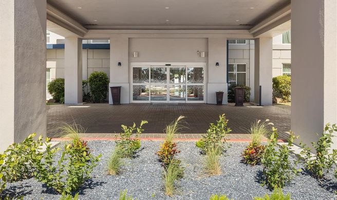 Hampton Inn & Suites McAllen Exterior