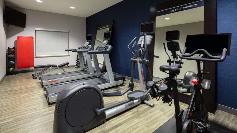 <b>Hampton Inn Medford Health</b>. Images powered by <a href="https://iceportal.shijigroup.com/" title="IcePortal" target="_blank">IcePortal</a>.