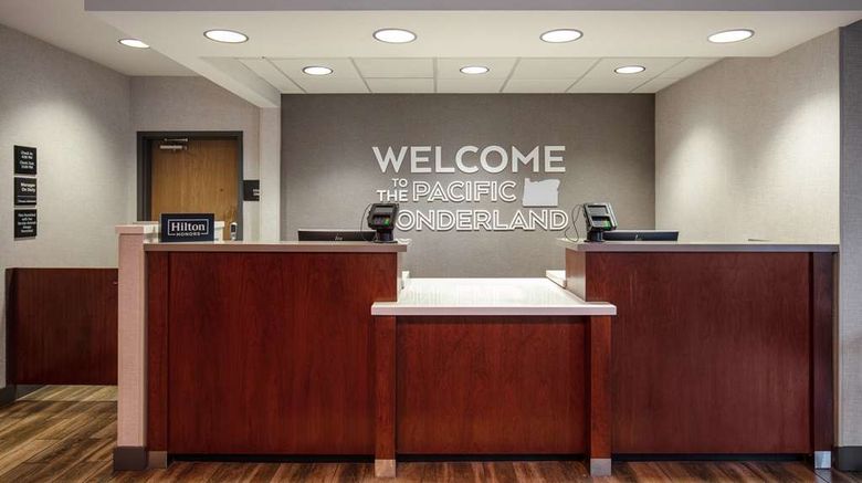 <b>Hampton Inn Medford Lobby</b>. Images powered by <a href="https://iceportal.shijigroup.com/" title="IcePortal" target="_blank">IcePortal</a>.