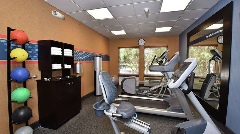 <b>Hampton Inn Alexander City Health</b>. Images powered by <a href="https://iceportal.shijigroup.com/" title="IcePortal" target="_blank">IcePortal</a>.