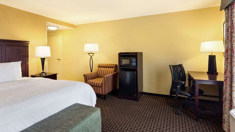 <b>Hampton Inn & Suites Prattville Room</b>. Images powered by <a href="https://iceportal.shijigroup.com/" title="IcePortal" target="_blank">IcePortal</a>.