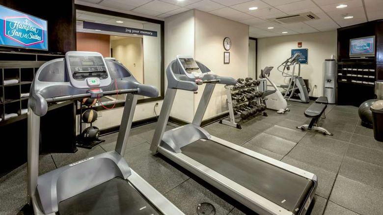 <b>Hampton Inn & Suites Downtown Health</b>. Images powered by <a href="https://iceportal.shijigroup.com/" title="IcePortal" target="_blank">IcePortal</a>.