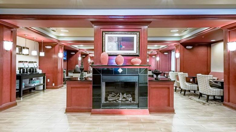 <b>Hampton Inn Montgomery-South-Airport Lobby</b>. Images powered by <a href="https://iceportal.shijigroup.com/" title="IcePortal" target="_blank">IcePortal</a>.