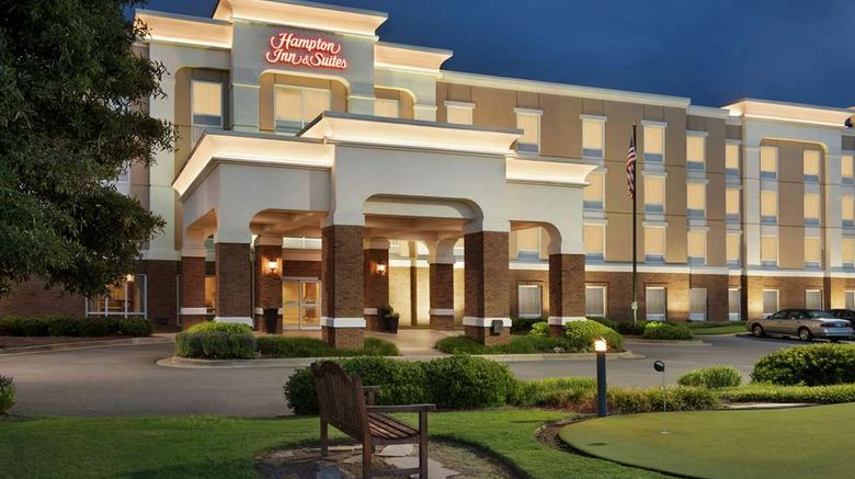 <b>Hampton Inn & Suites EastChase Exterior</b>. Images powered by <a href="https://iceportal.shijigroup.com/" title="IcePortal" target="_blank">IcePortal</a>.