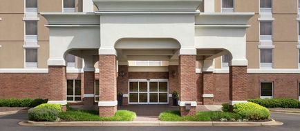 Hampton Inn & Suites EastChase Exterior