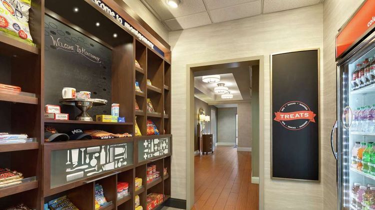 Hampton Inn & Suites EastChase Restaurant