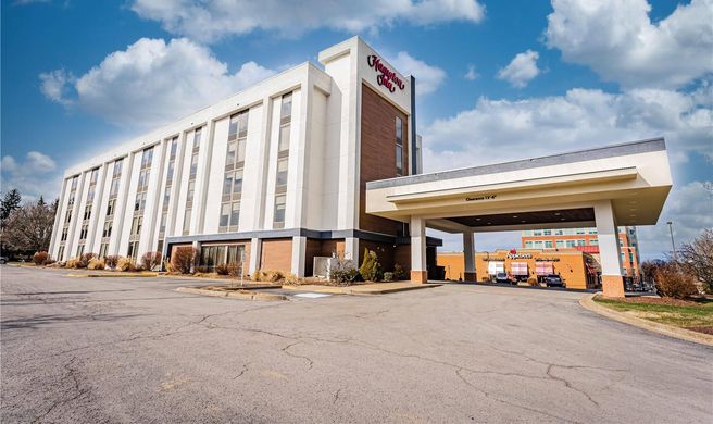 Hampton Inn Morgantown Exterior