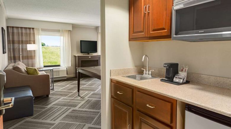 <b>Hampton Inn & Suites Manchester-Bedford Other</b>. Images powered by <a href="https://iceportal.shijigroup.com/" title="IcePortal" target="_blank">IcePortal</a>.