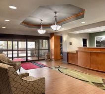 Hampton Inn & Suites Manchester-Bedford Lobby