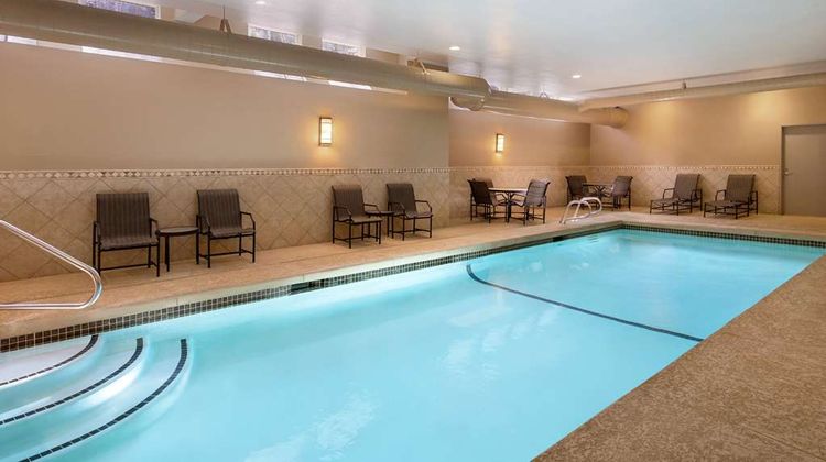 Hampton Inn & Suites Exeter Pool