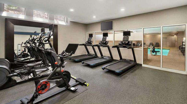 <b>Hampton Inn & Suites Exeter Health</b>. Images powered by <a href="https://iceportal.shijigroup.com/" title="IcePortal" target="_blank">IcePortal</a>.