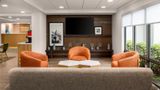 <b>Hampton Inn Miami-Airport West Lobby</b>. Images powered by <a href="https://iceportal.shijigroup.com/" title="IcePortal" target="_blank">IcePortal</a>.
