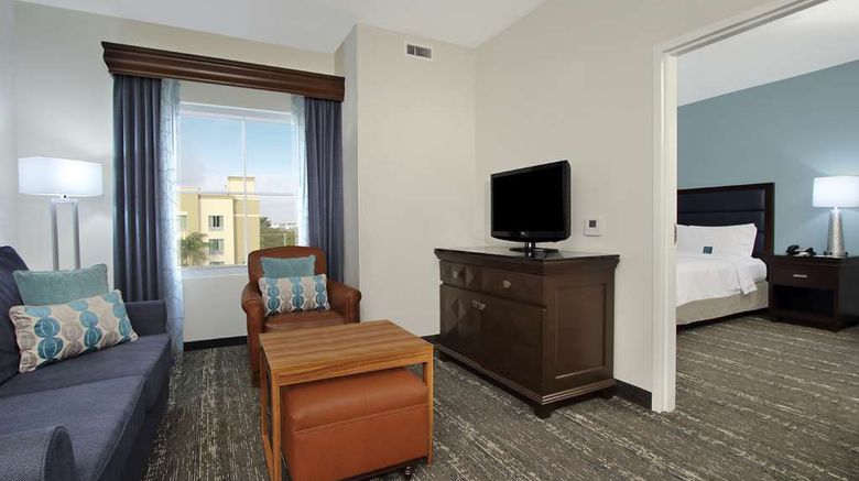 <b>Homewood Suites by Hilton Airport West Room</b>. Images powered by <a href="https://iceportal.shijigroup.com/" title="IcePortal" target="_blank">IcePortal</a>.
