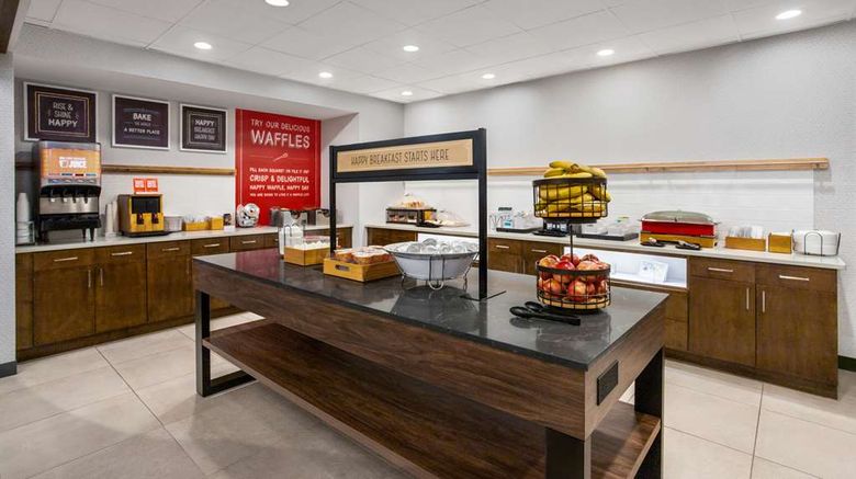 <b>Hampton Inn & Suites Muncie Restaurant</b>. Images powered by <a href="https://iceportal.shijigroup.com/" title="IcePortal" target="_blank">IcePortal</a>.