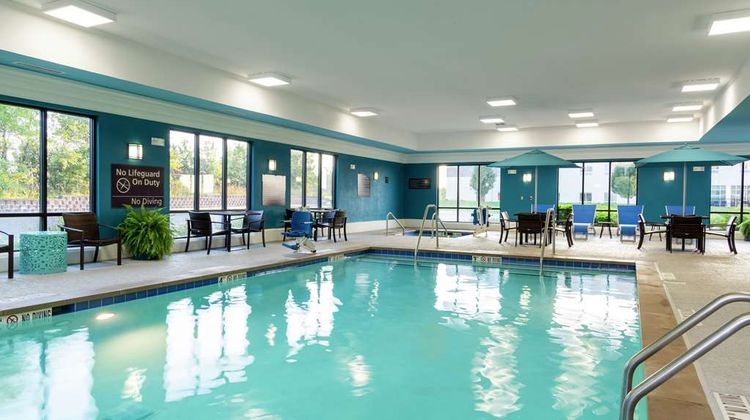 Hampton Inn & Suites Marshalltown Pool