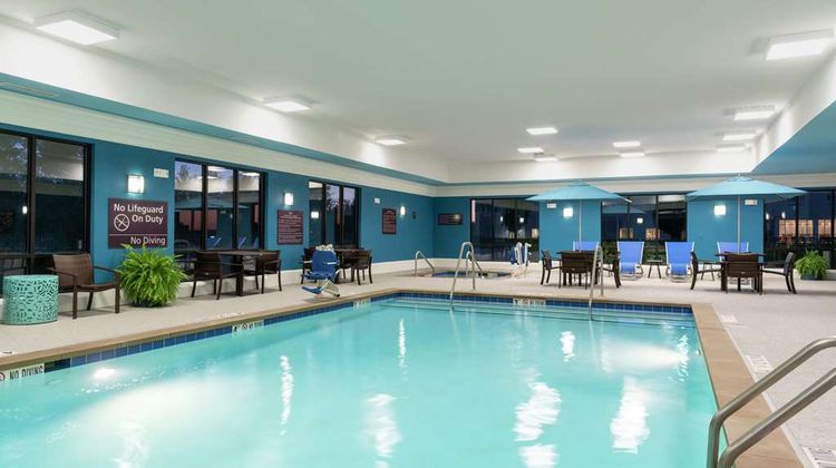 Hampton Inn & Suites Marshalltown Pool