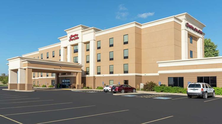 Hampton Inn & Suites Marshalltown Exterior