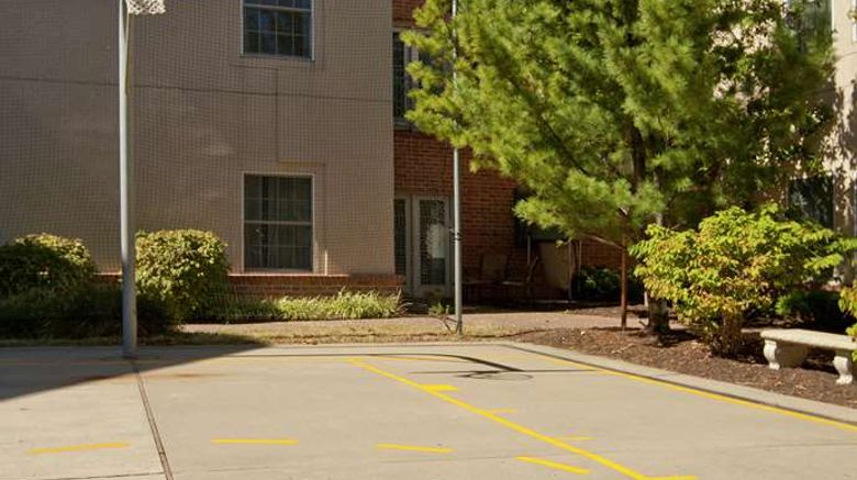 <b>Homewood Suites Kansas City Airport Recreation</b>. Images powered by <a href="https://iceportal.shijigroup.com/" title="IcePortal" target="_blank">IcePortal</a>.