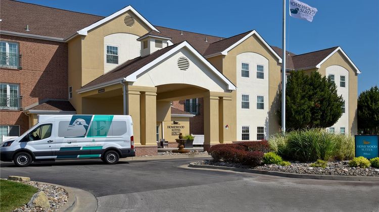 Homewood Suites Kansas City Airport Exterior